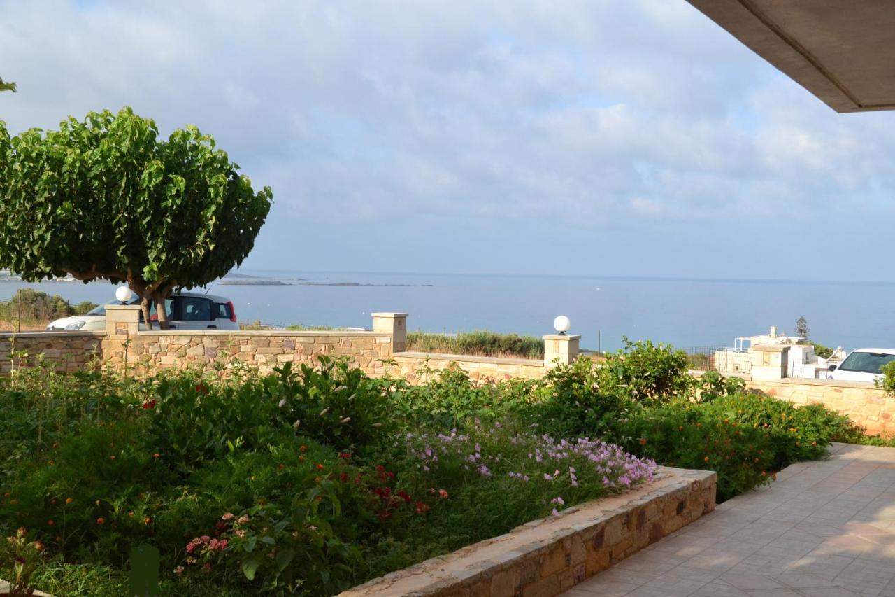 Romantica Apartments Фаласарна Экстерьер фото