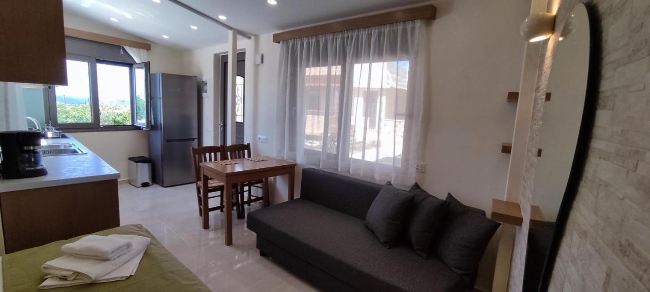 Romantica Apartments Фаласарна Экстерьер фото