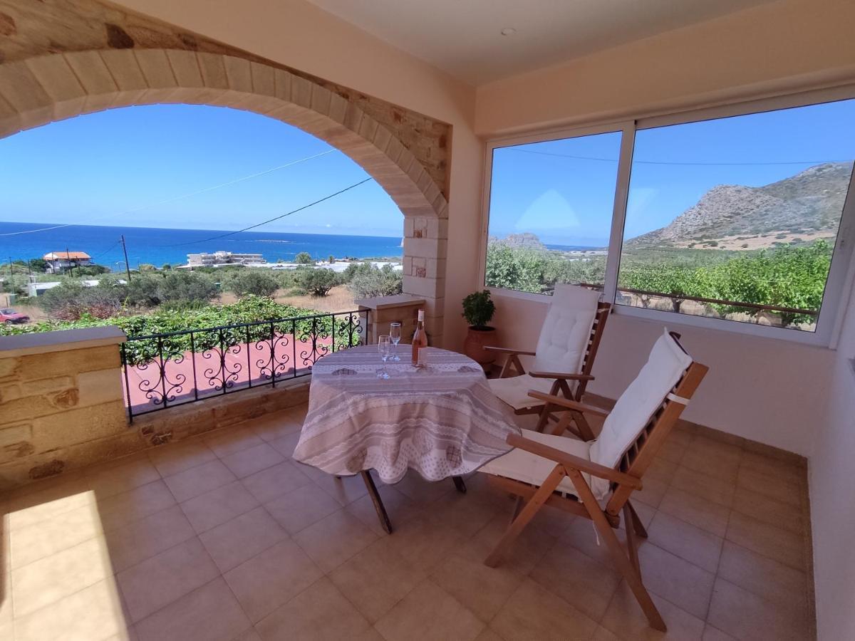 Romantica Apartments Фаласарна Экстерьер фото