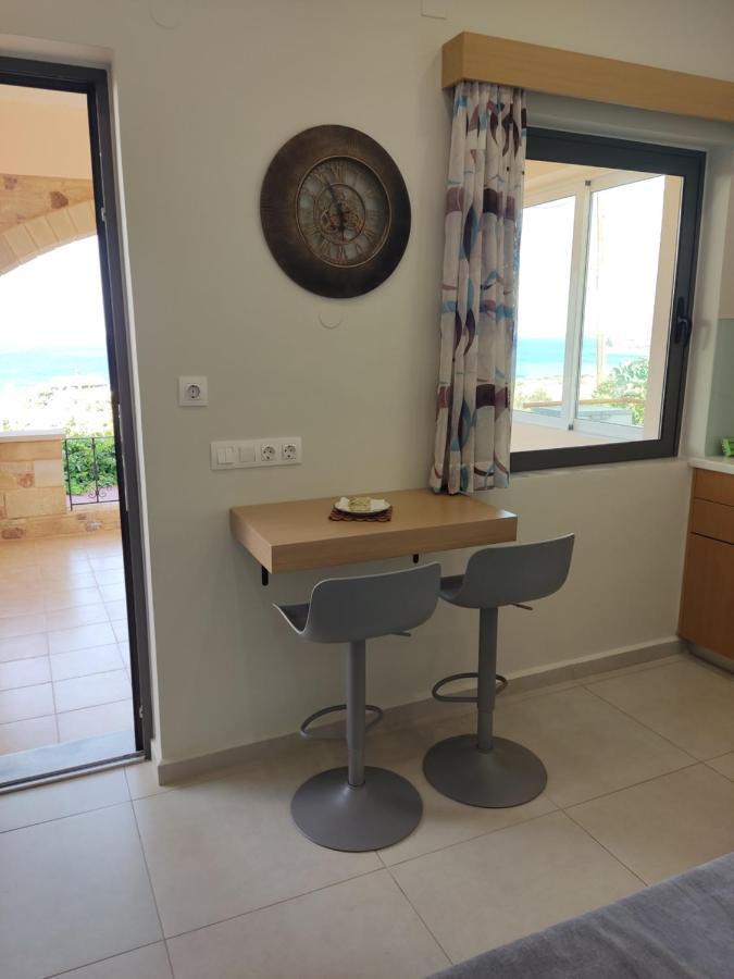 Romantica Apartments Фаласарна Экстерьер фото