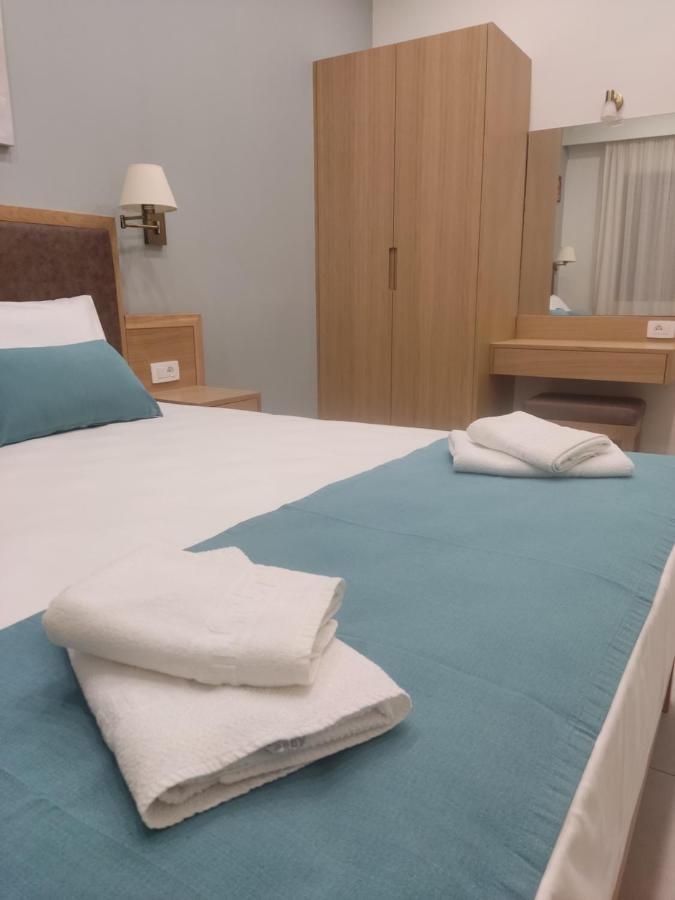 Romantica Apartments Фаласарна Экстерьер фото