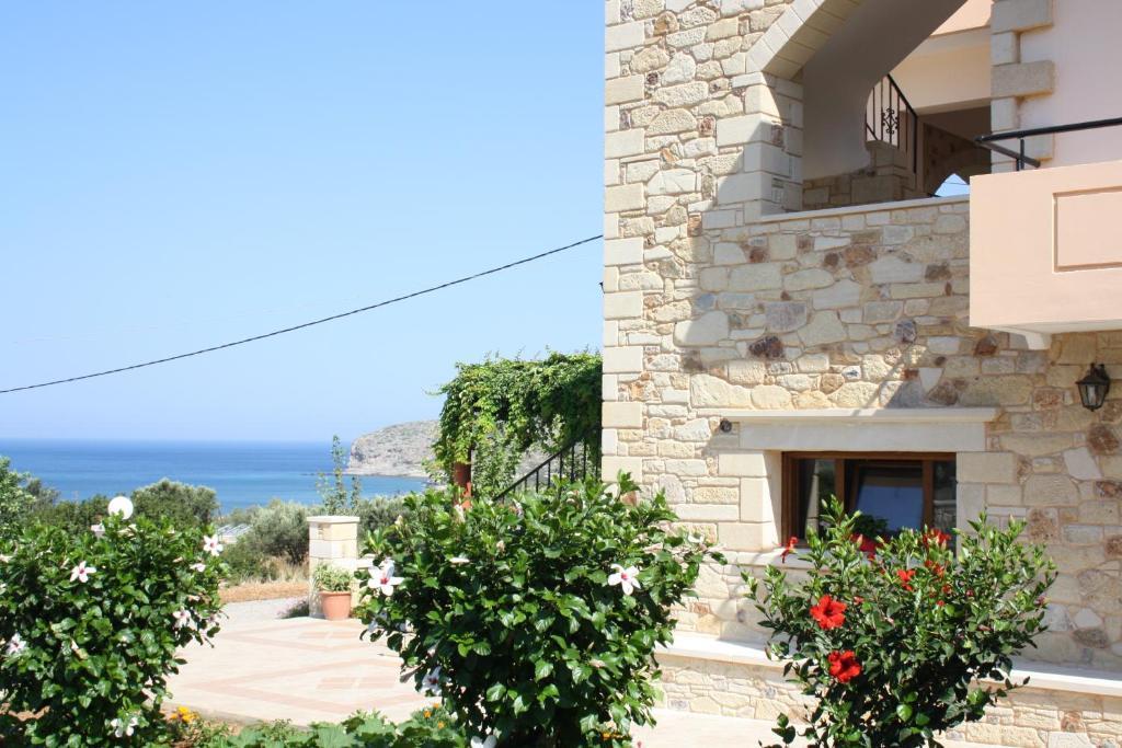 Romantica Apartments Фаласарна Экстерьер фото