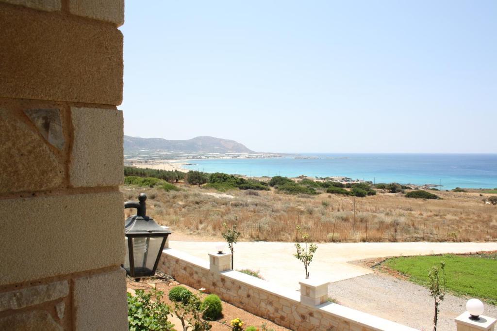 Romantica Apartments Фаласарна Экстерьер фото
